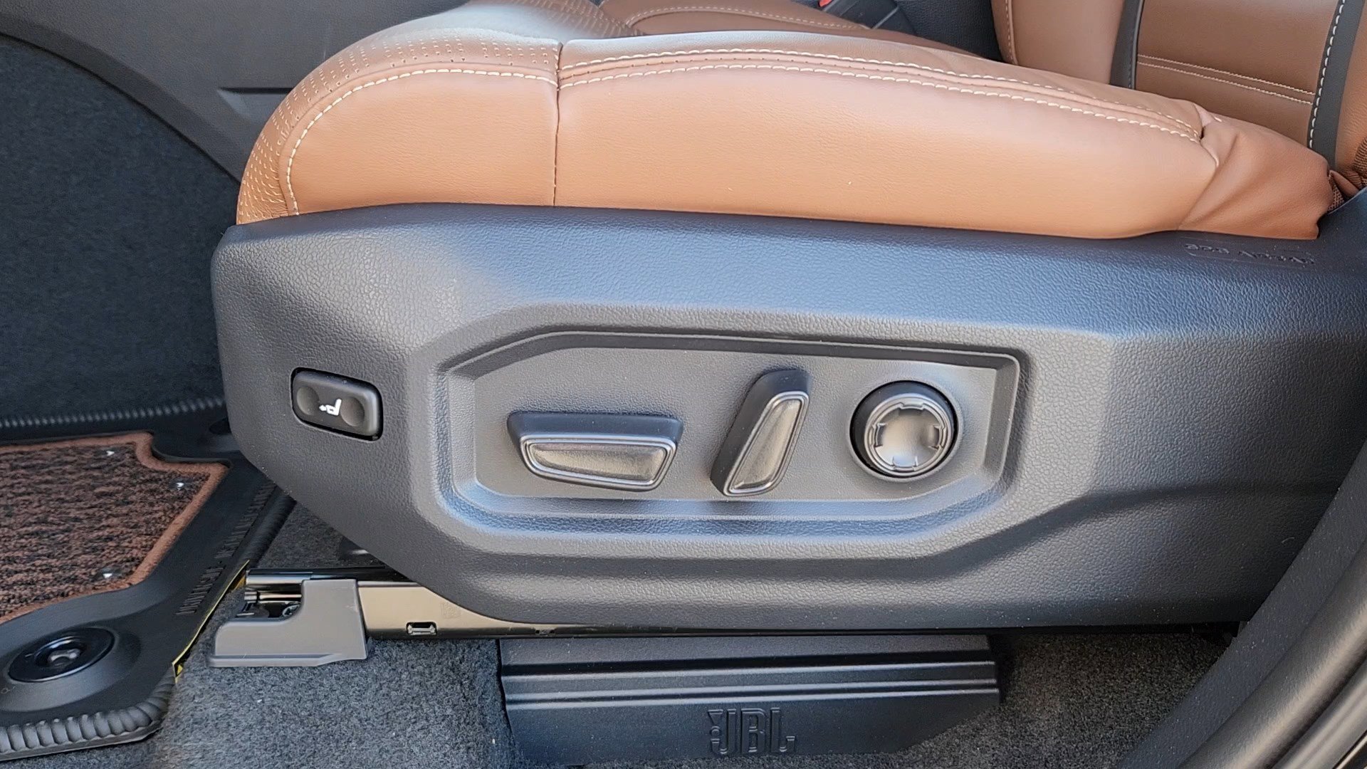 New 2026 Toyota Tundra 1794 Edition AWD/4WD image 8