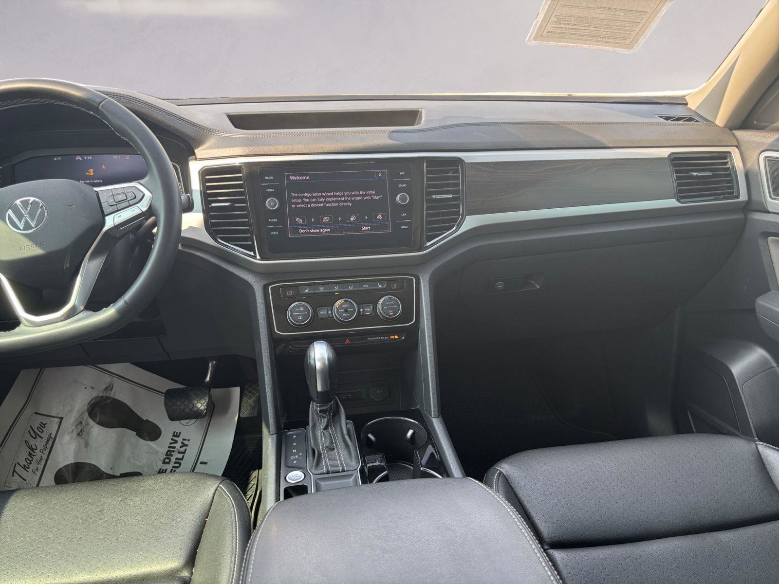 Used 2023 Volkswagen Atlas SE w/ Panoramic Sunroof Package FWD image 11