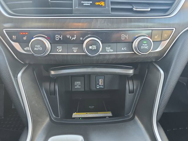 Used 2018 Honda Accord Touring image 30
