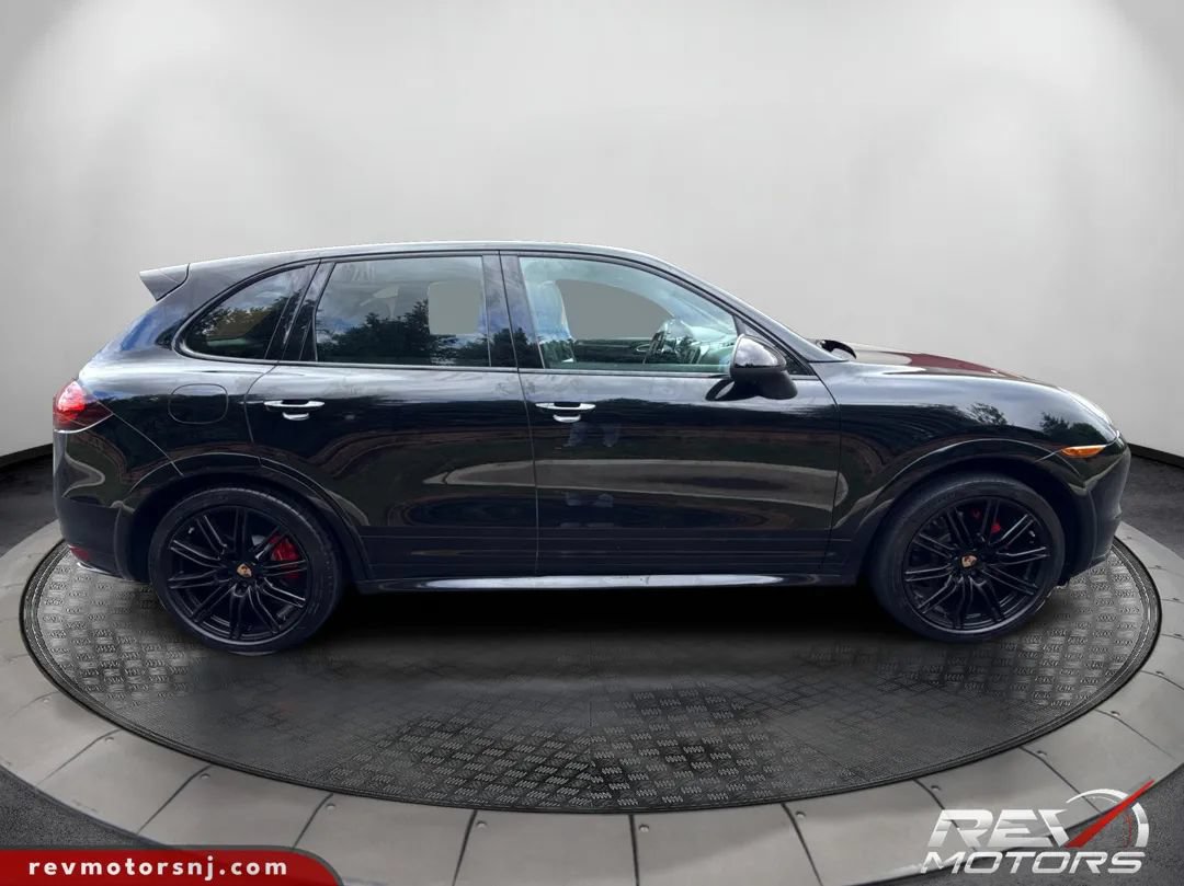Used 2014 Porsche Cayenne GTS AWD/4WD image 6