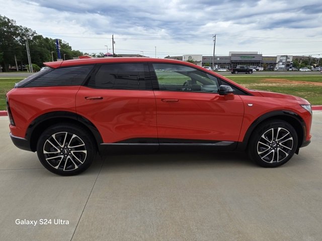 New 2025 Cadillac Optiq Sport 1 w/ LPO, Floor Liner Package image 6