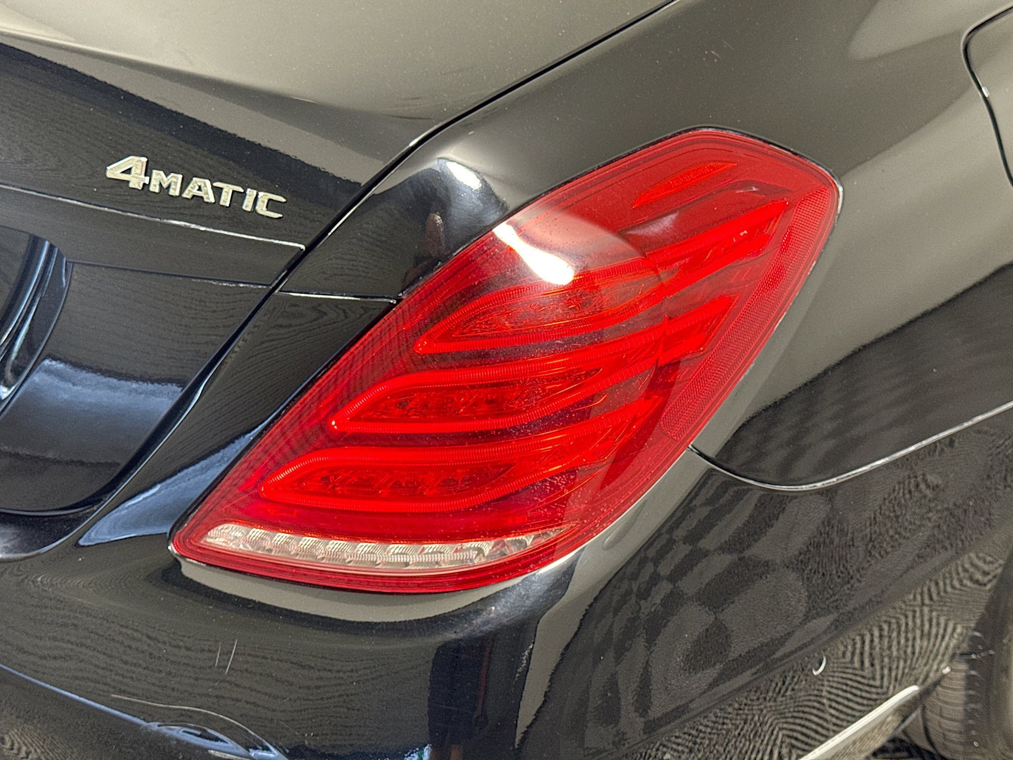 Used 2015 Mercedes-Benz S 550 4MATIC Sedan image 33