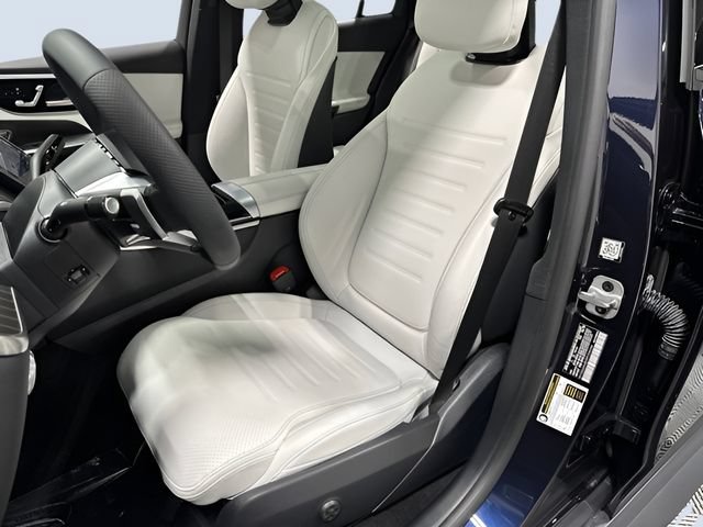 Used 2023 Mercedes-Benz GLC 300 4MATIC image 13