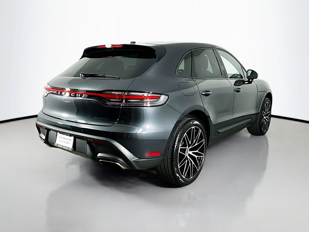 Certified 2026 Porsche Macan AWD/4WD image 28