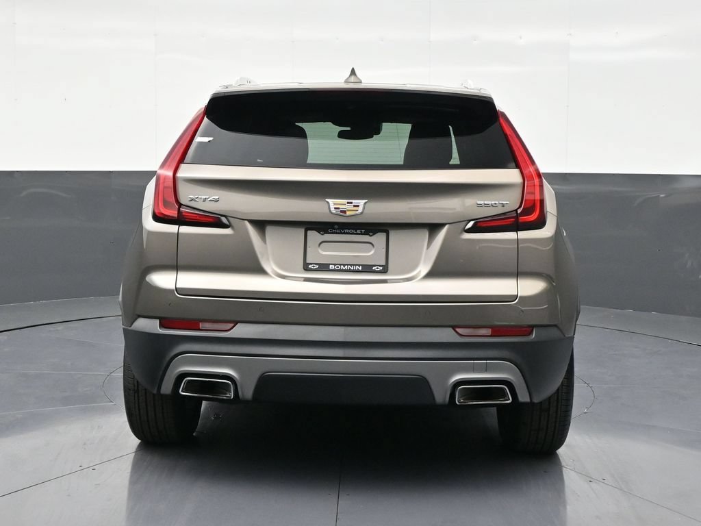 Used 2020 Cadillac XT4 Premium Luxury FWD image 4