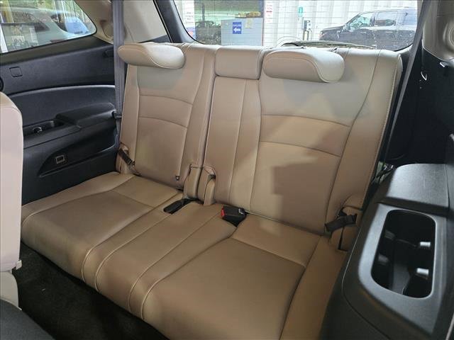 Used 2017 Honda Pilot Touring image 12