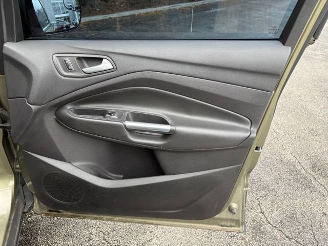 Used 2013 Ford Escape SE FWD image 18
