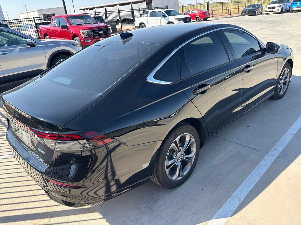 Used 2025 Honda Accord EX-L image 10