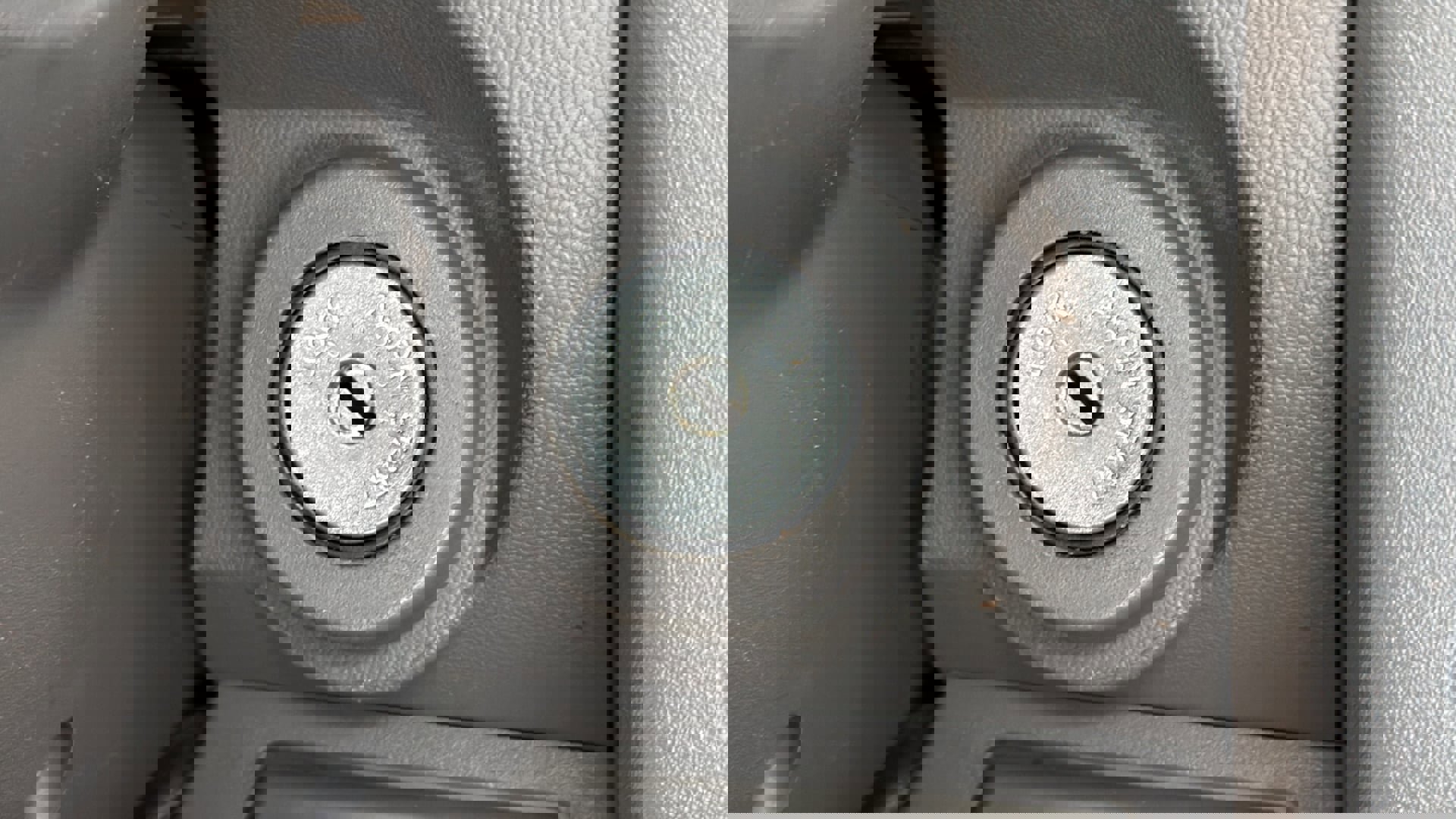 Used 2013 Nissan Frontier S image 24