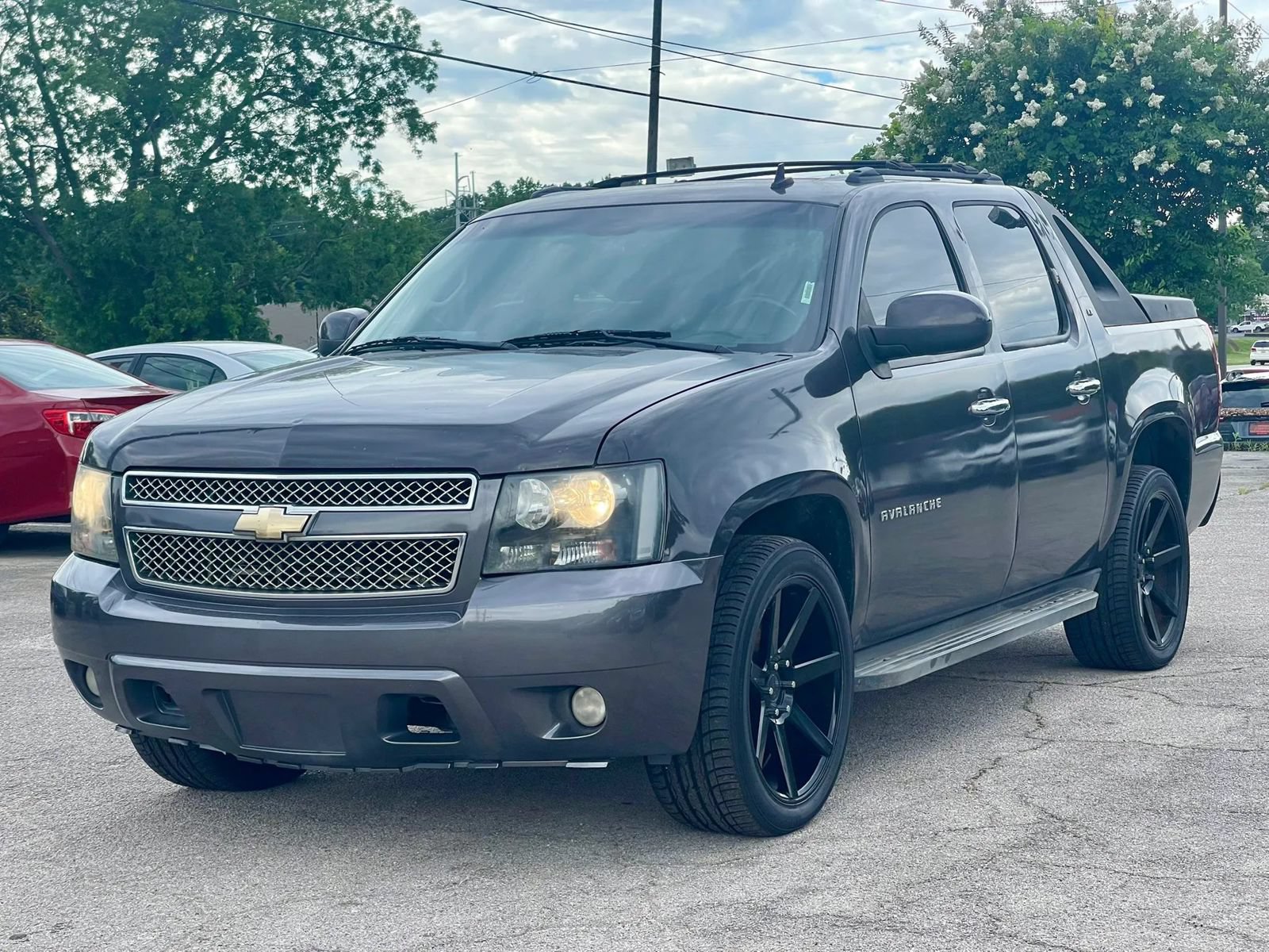 Used 2011 Chevrolet Avalanche LT w/ Texas Edition
