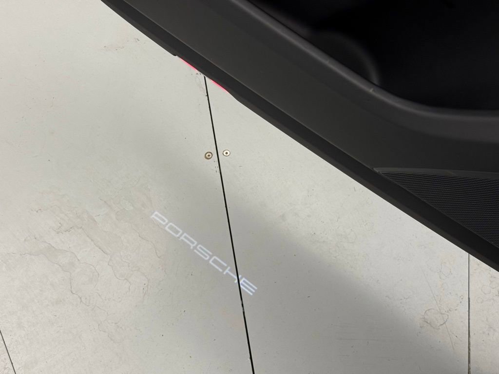 Used 2025 Porsche Cayenne S image 23