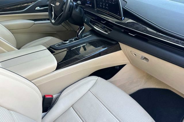 Certified 2023 Cadillac Escalade Premium Luxury w/ LPO, Floor Liner Package image 17