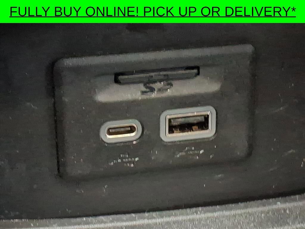 Used 2023 Buick Envision Essence w/ Technology Package I image 12