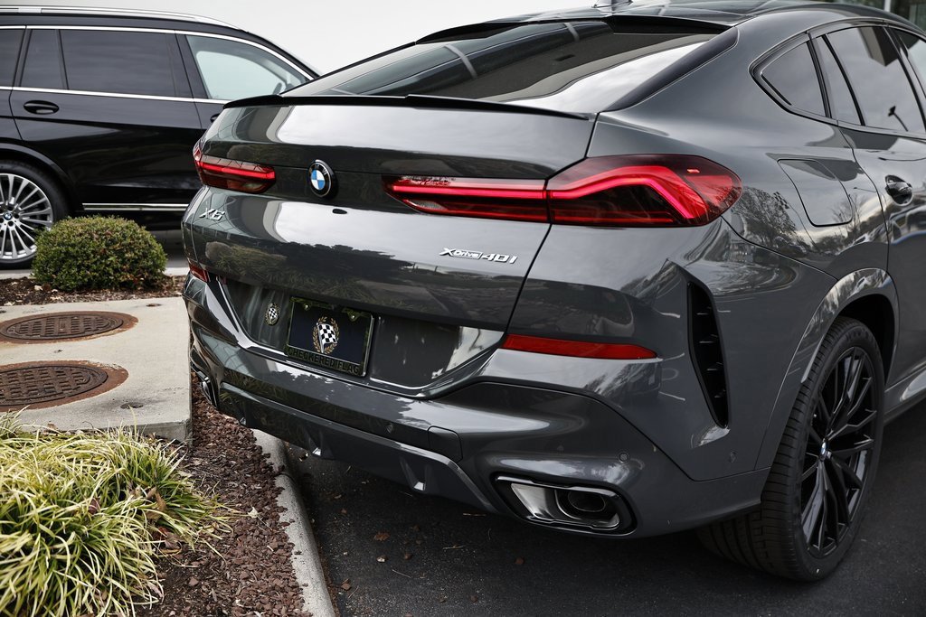 New 2026 BMW X6 xDrive40i w/ Premium Package image 9