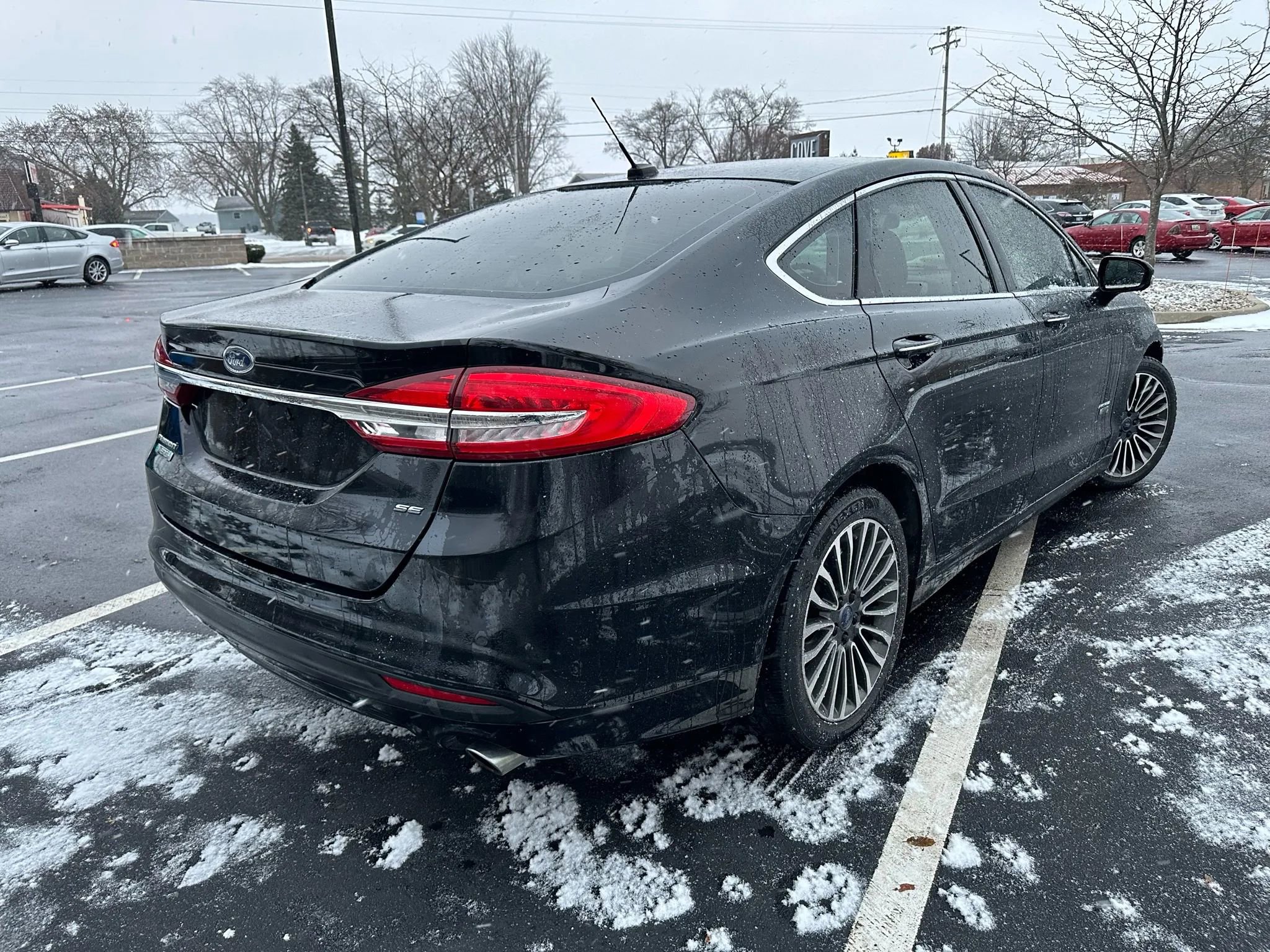 Used 2017 Ford Fusion Energi SE image 5