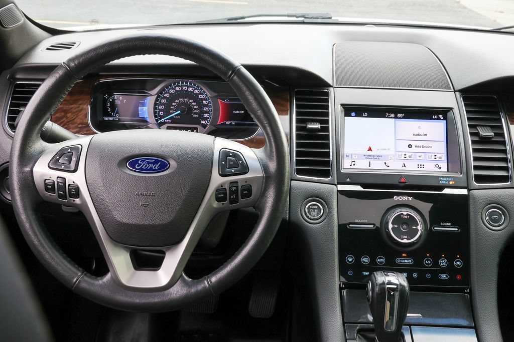 Used 2019 Ford Taurus Limited AWD/4WD image 7