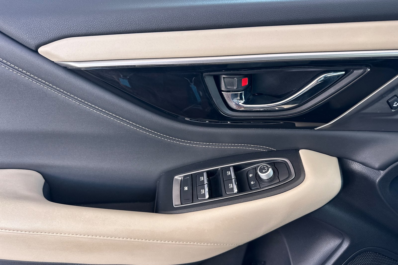 Used 2021 Subaru Outback Limited XT image 11