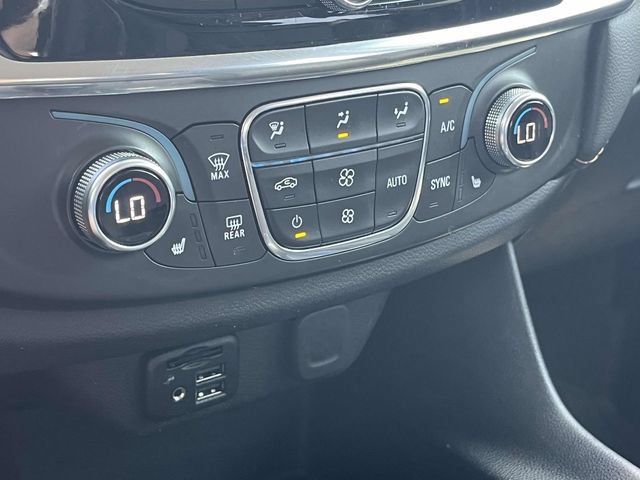 Used 2021 Chevrolet Traverse RS w/ LPO, Floor Liner Package FWD image 33