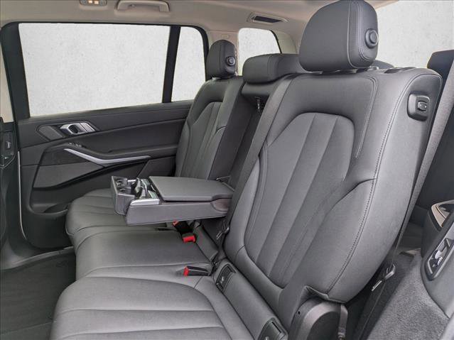 Used 2021 BMW X7 xDrive40i w/ Premium Package image 19