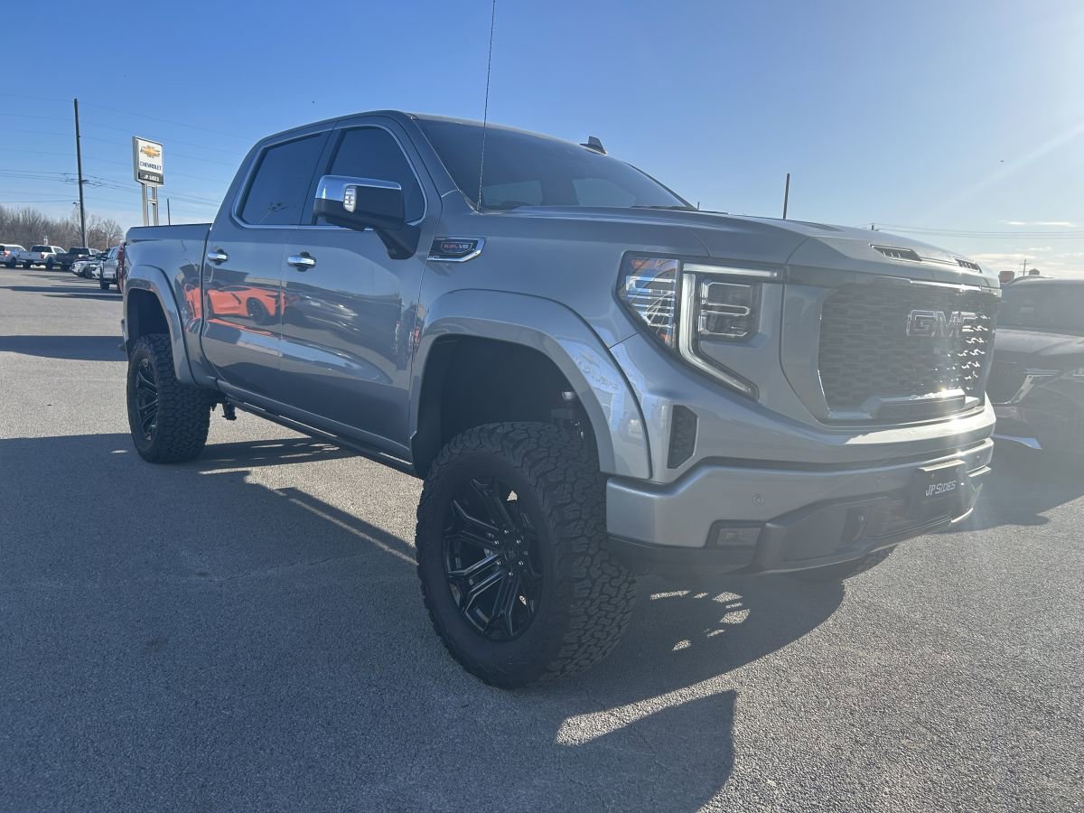 Used 2025 GMC Sierra 1500 SLT w/ SLT Premium Package image 2