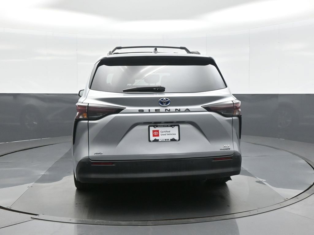 Certified 2024 Toyota Sienna XLE w/ XLE Plus Package image 8