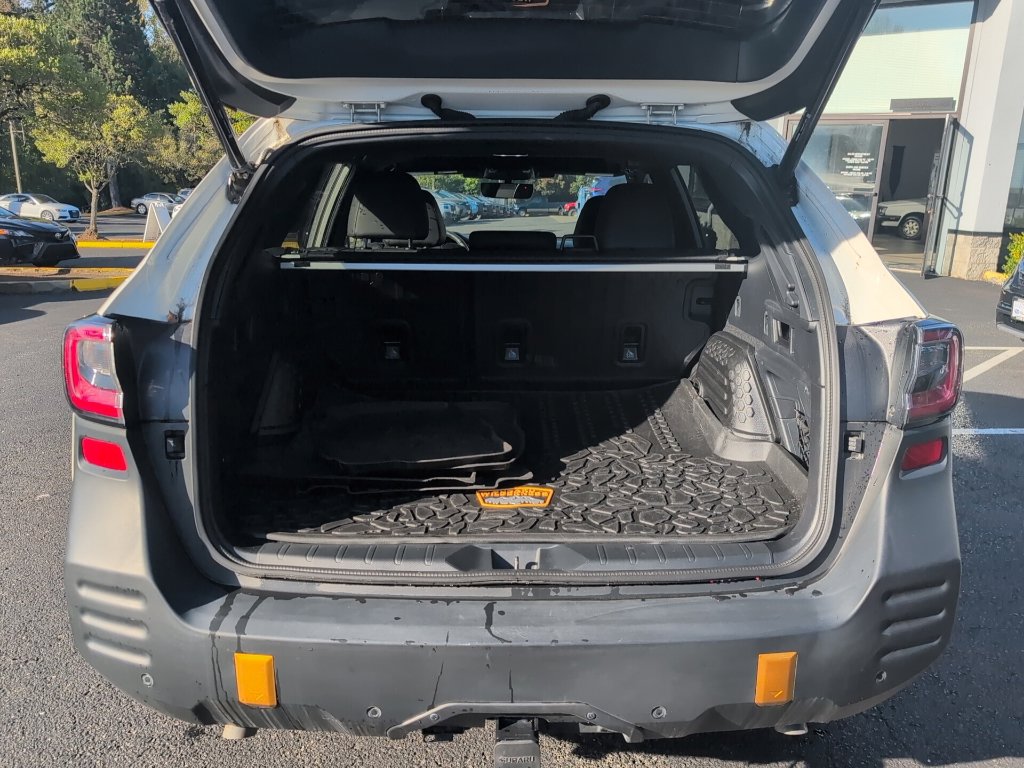 Certified 2025 Subaru Outback Wilderness AWD/4WD image 7