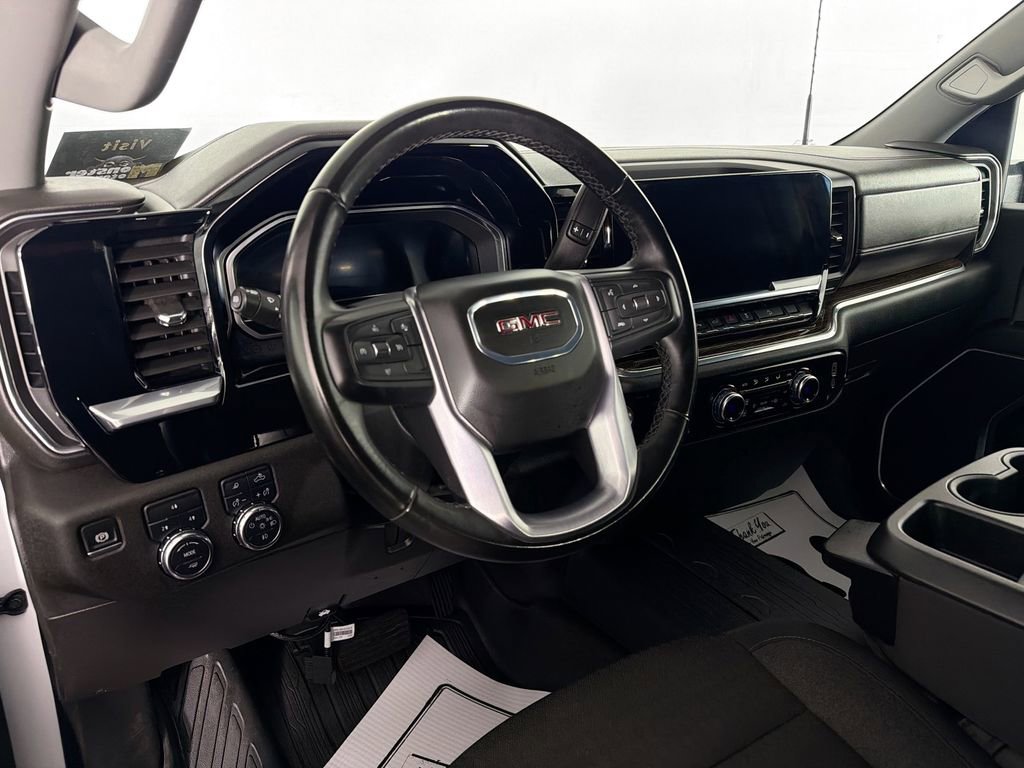 Used 2024 GMC Sierra 2500 SLE image 9