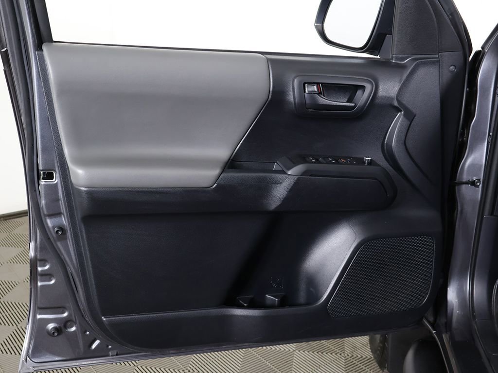 Used 2018 Toyota Tacoma SR w/ SR Convenience Package RWD image 19