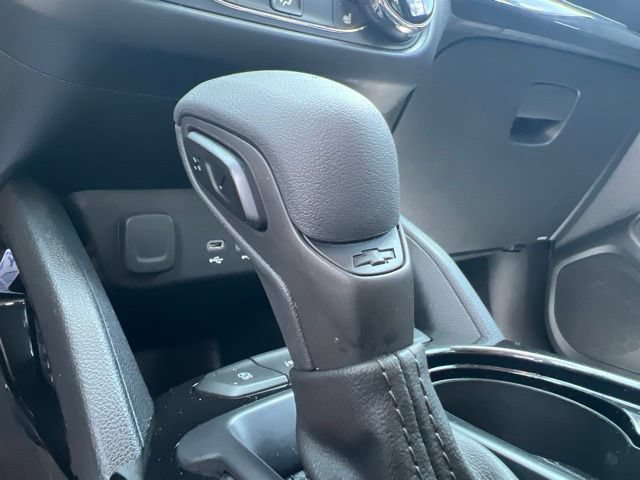 Used 2022 Chevrolet TrailBlazer LT w/ LPO, Blackout Package FWD image 22