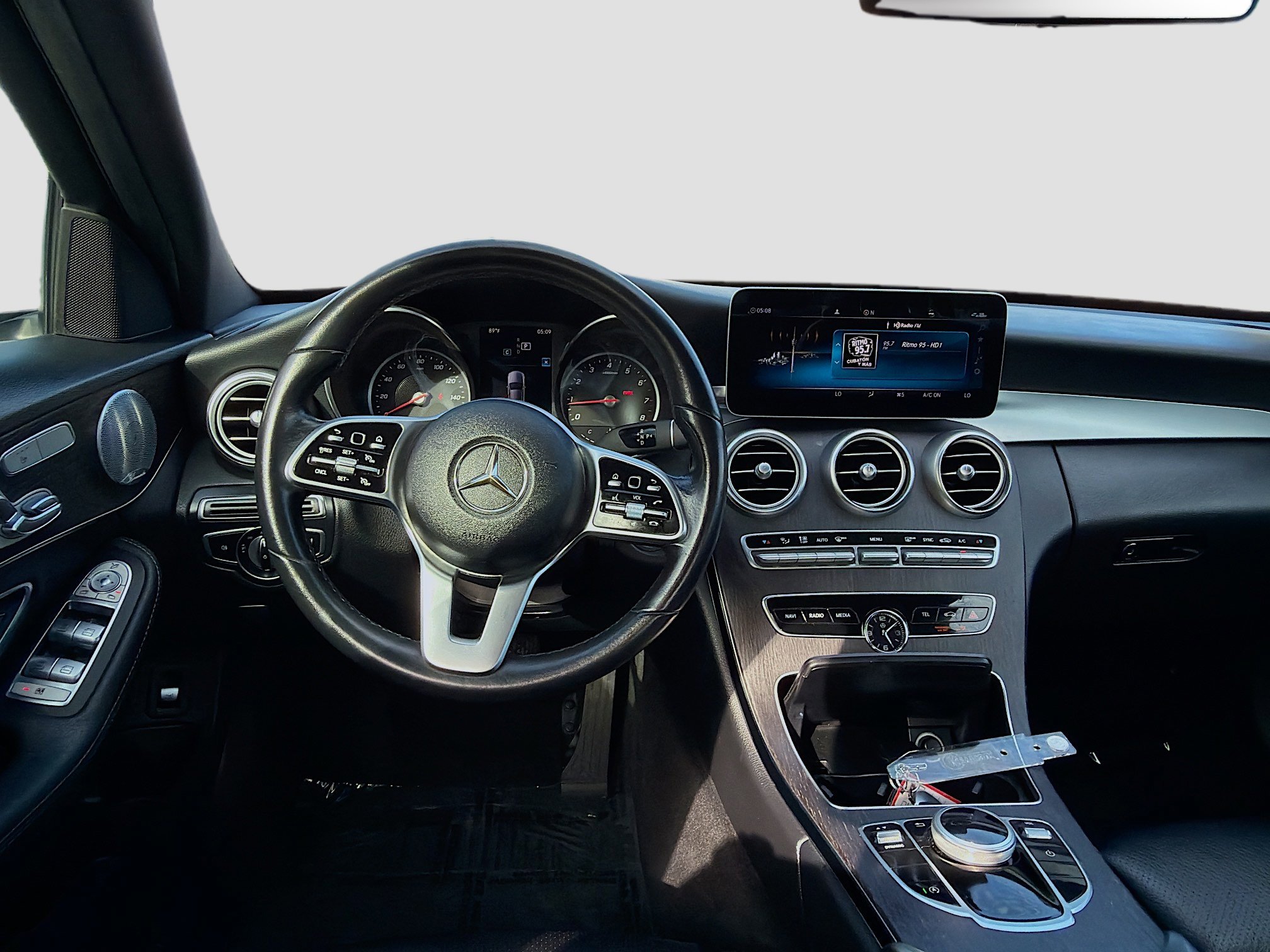 Used 2019 Mercedes-Benz C 300 Sedan image 18