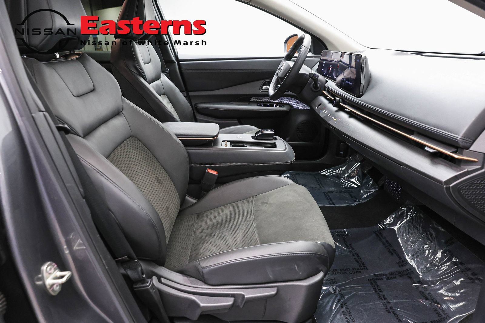 Used 2023 Nissan Ariya FWD image 23