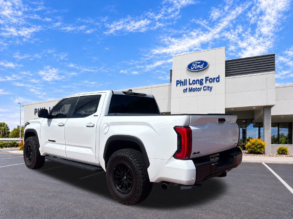 Used 2025 Toyota Tundra Limited AWD/4WD image 6