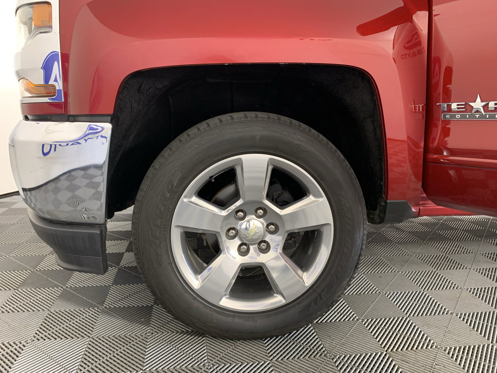 Used 2018 Chevrolet Silverado 1500 LT w/ Texas Edition AWD/4WD image 11