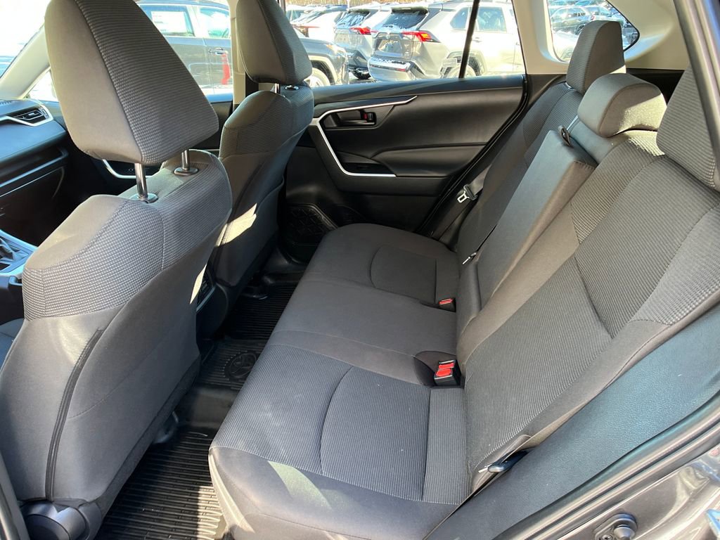 Used 2024 Toyota RAV4 LE image 21
