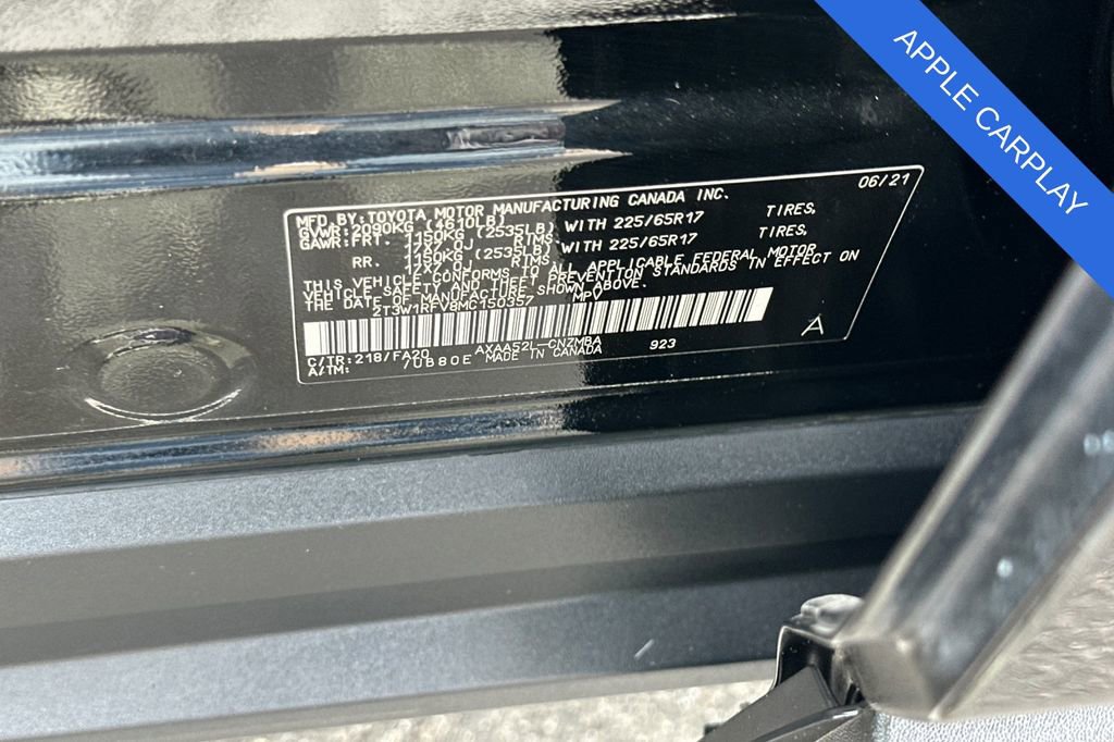Used 2021 Toyota RAV4 XLE w/ Carpet Mat Package (TMS) image 32