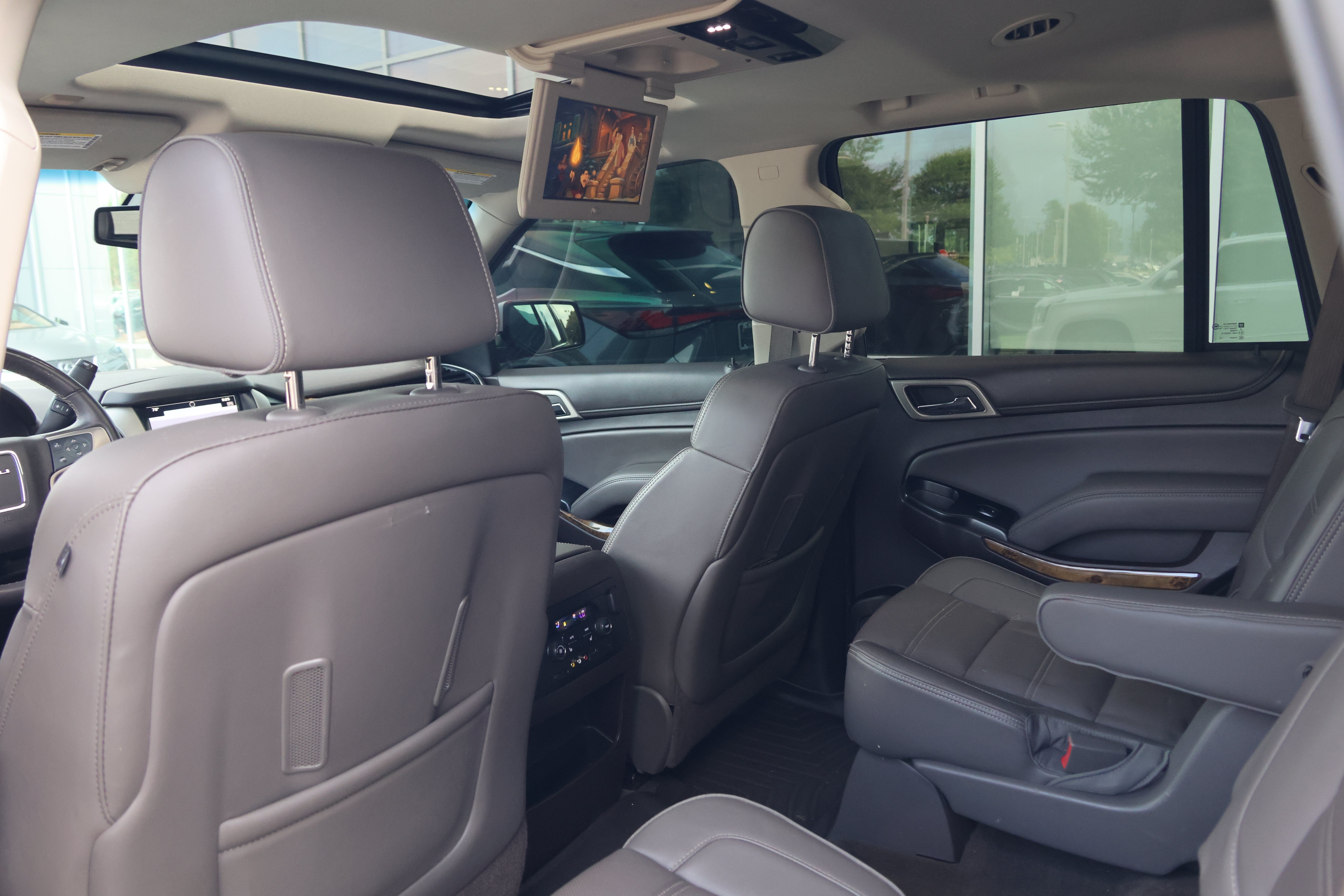 Used 2016 GMC Yukon Denali w/ Open Road Package RWD image 38