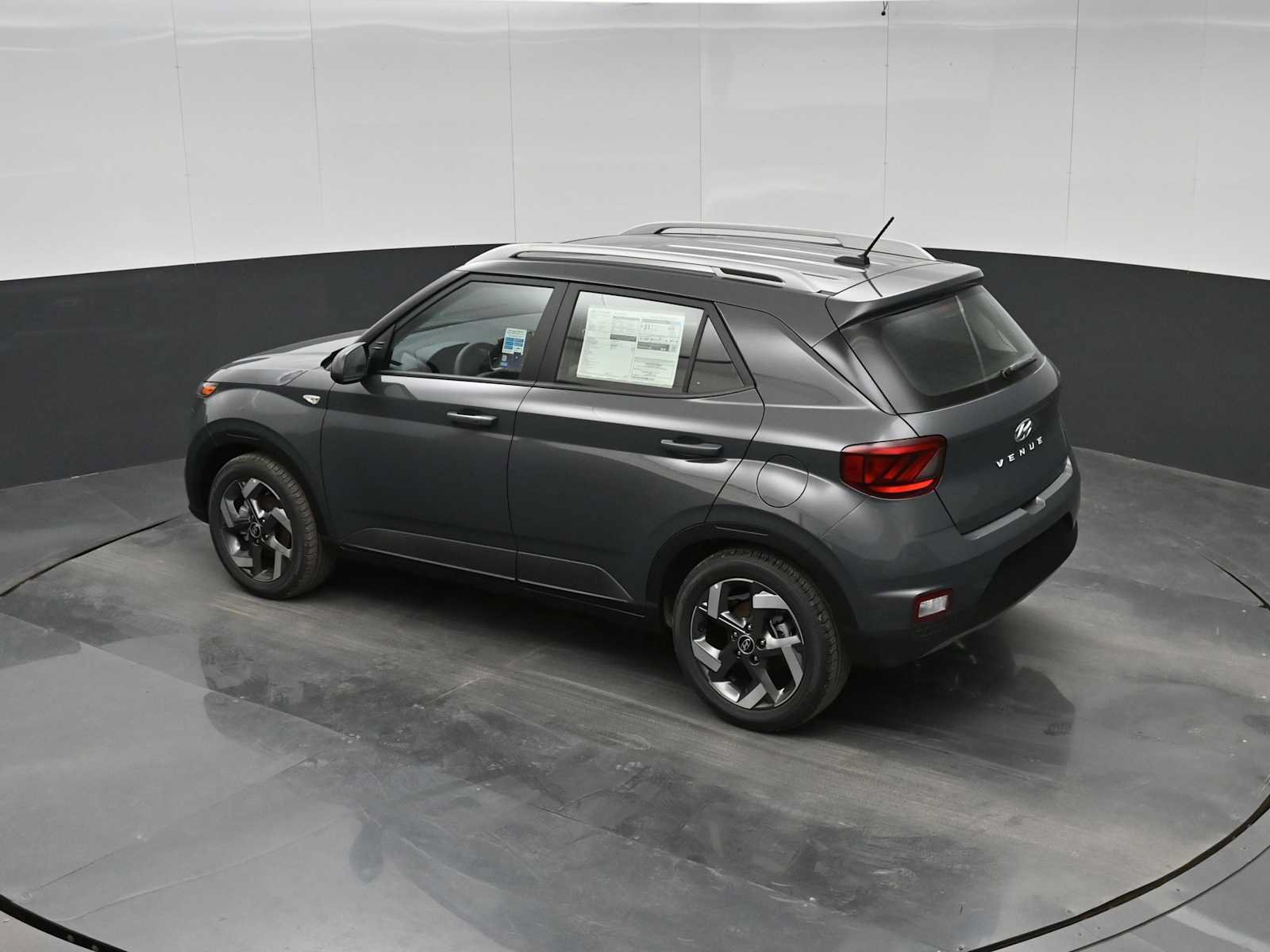 New 2026 Hyundai Venue SEL FWD image 28