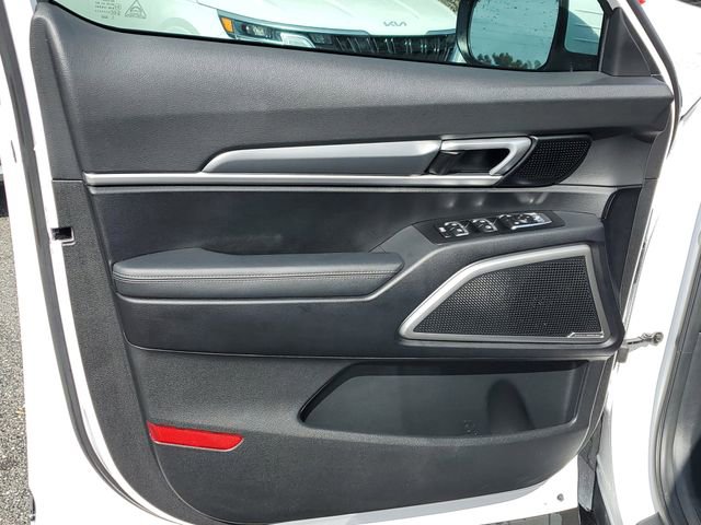 Certified 2022 Kia Telluride LX image 16