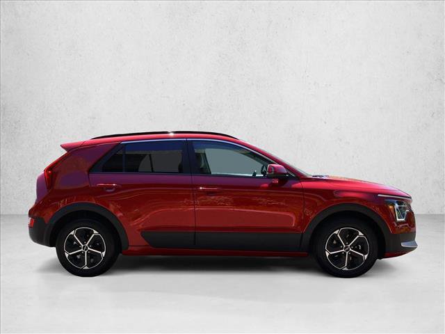 Used 2024 Kia Niro EX FWD image 5