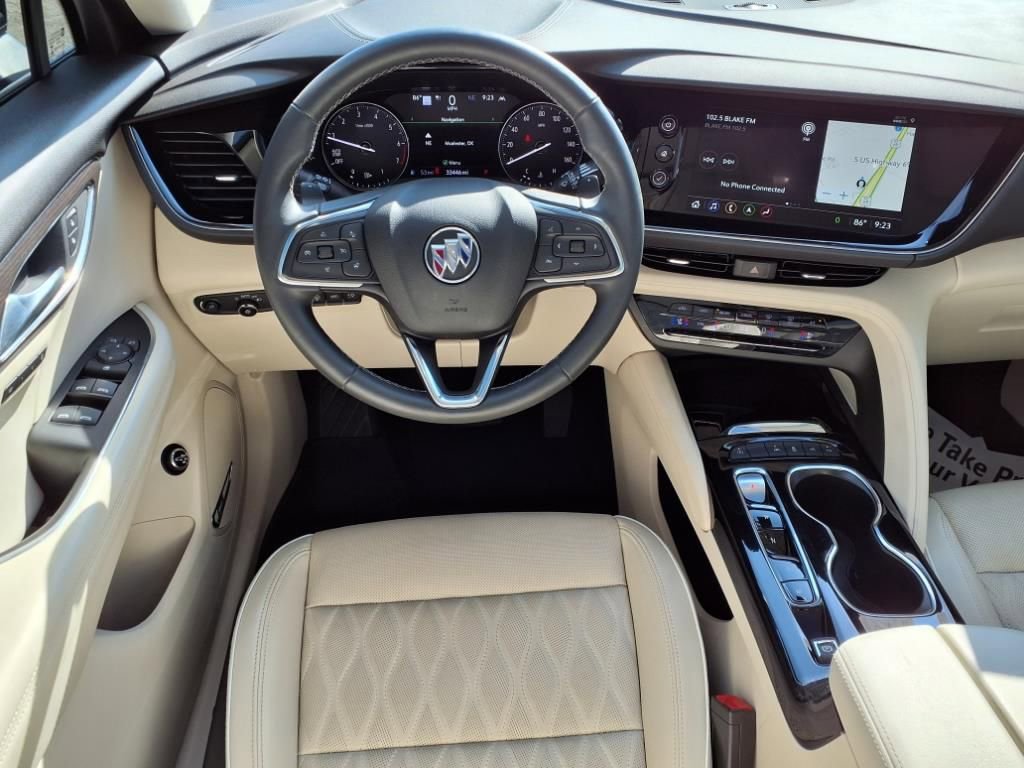 Used 2023 Buick Envision Avenir image 3