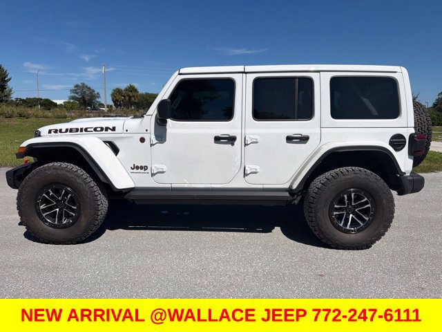 Used 2024 Jeep Wrangler Unlimited Rubicon AWD/4WD image 8