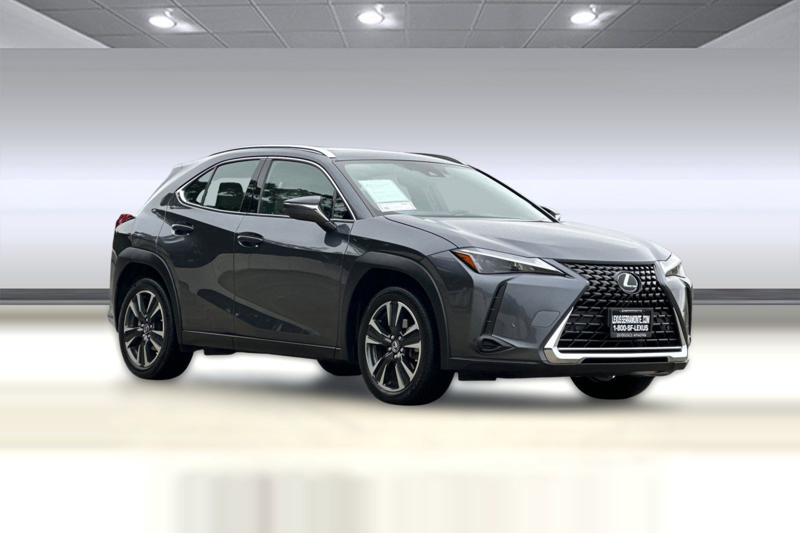Used 2024 Lexus UX 250h FWD image 6