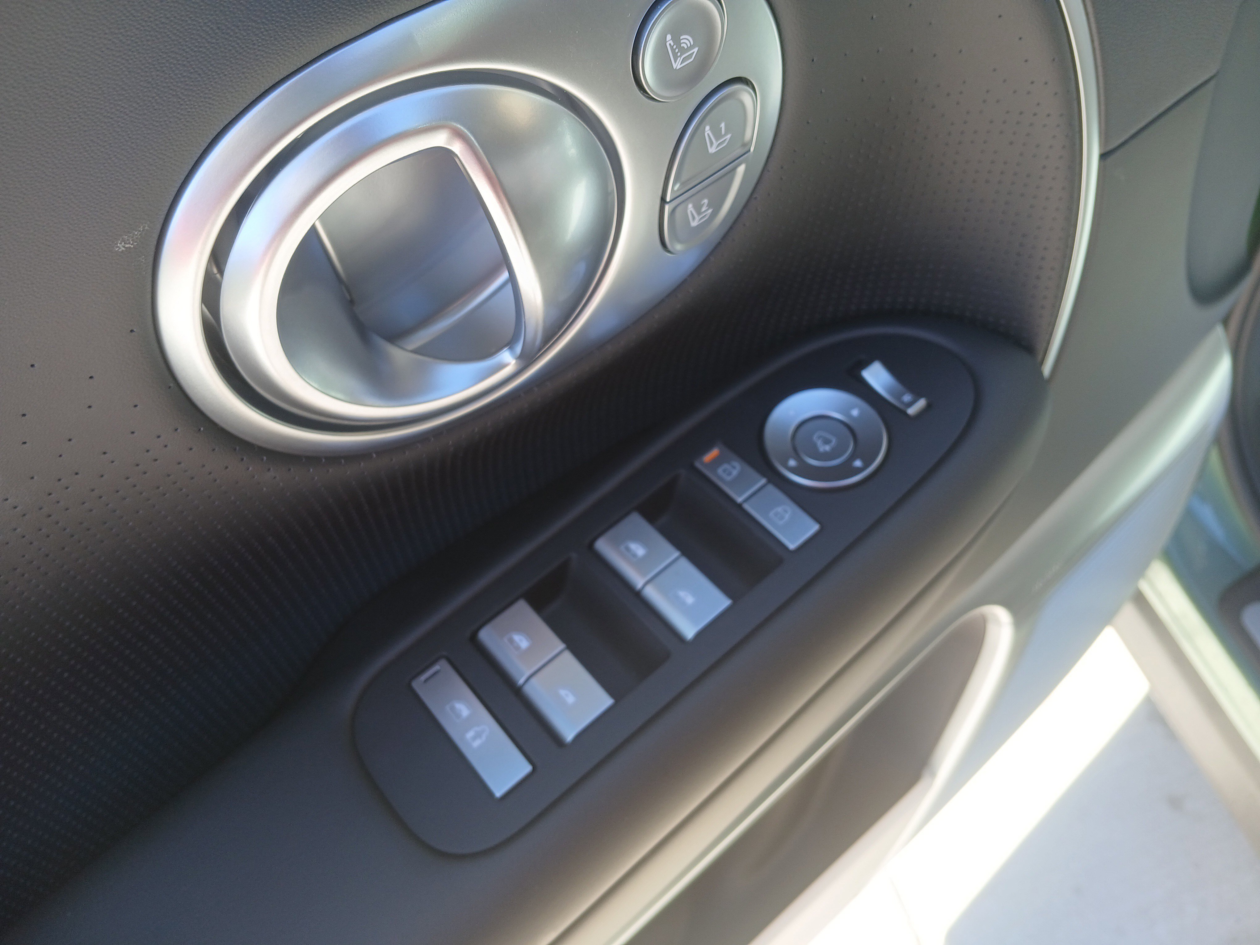 New 2026 Hyundai Ioniq 9 Calligraphy image 17