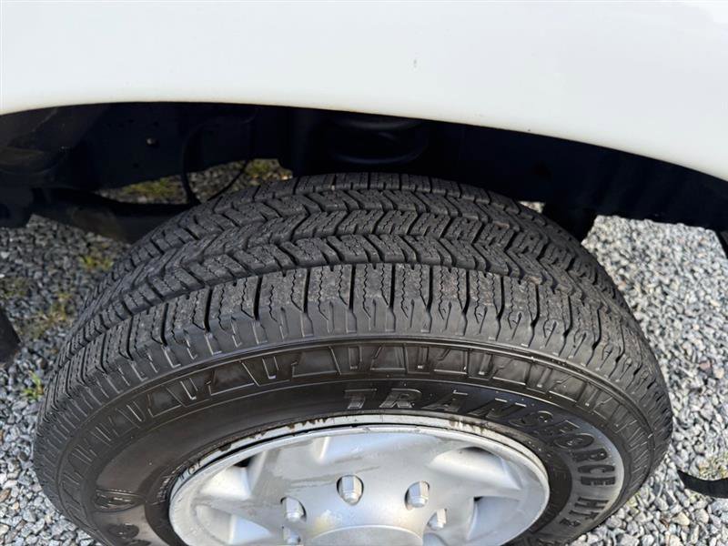 Used 2014 Ford E-150 and Econoline 150 E-150 w/ Power Group image 38