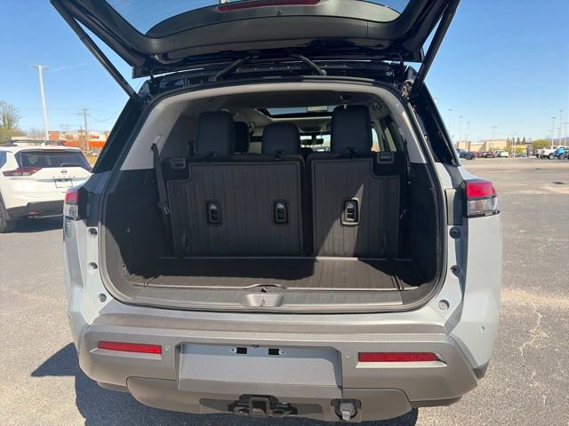 New 2026 Nissan Pathfinder Platinum image 31