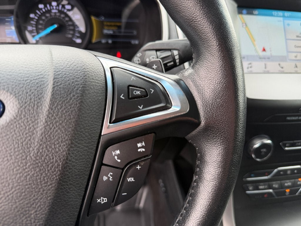Used 2019 Ford Edge SEL w/ Equipment Group 201A AWD/4WD image 16