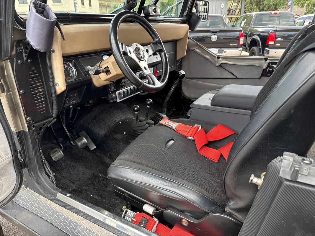 Used 1989 Jeep Wrangler Sahara AWD/4WD image 29