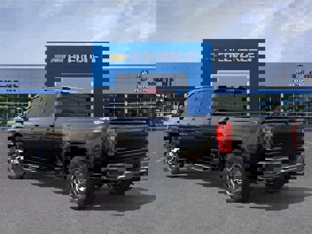 New 2026 Chevrolet Silverado 3500 LT image 3