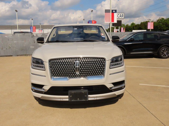 Used 2020 Lincoln Navigator L Reserve w/ Luxury Package image 4