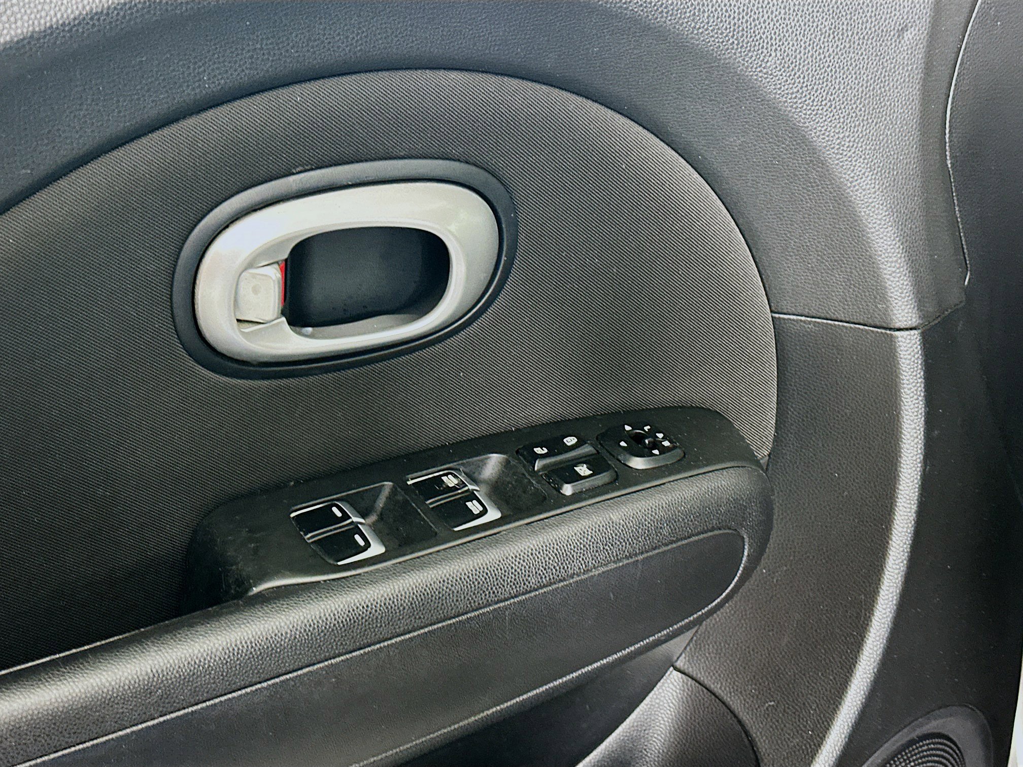 Used 2018 Kia Soul + image 15